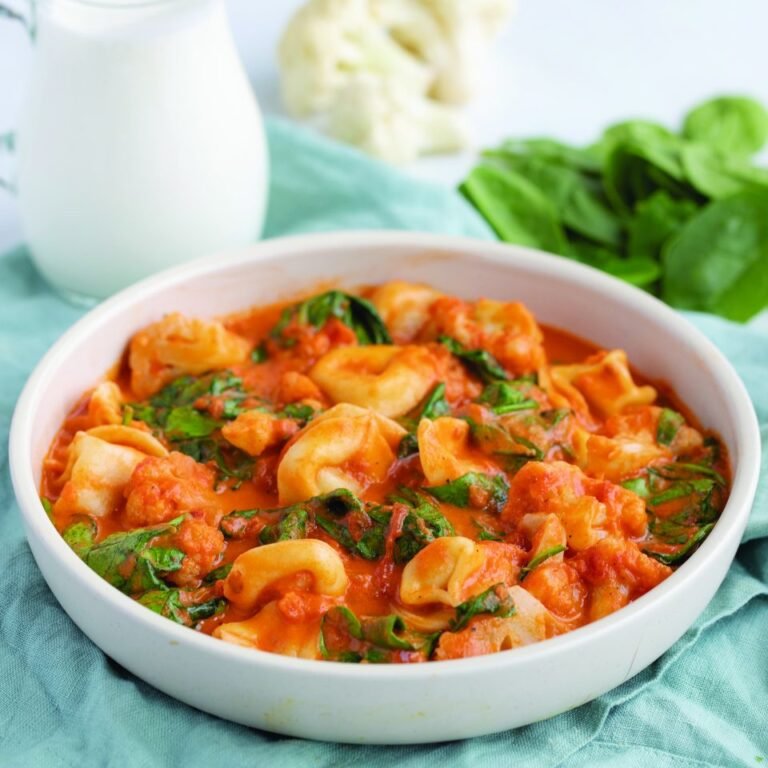 Creamy Spinach Marinara with Cheese Tortellini and Cauliflower