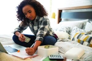 6 Steps for Teens to Plan Financially for the Future