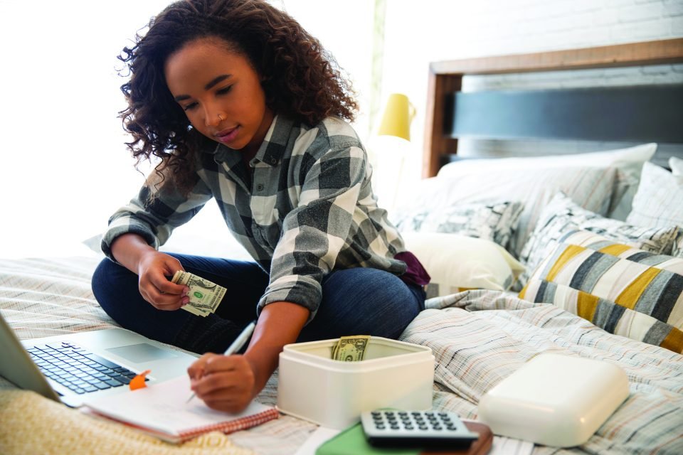 6 Steps for Teens to Plan Financially for the Future