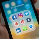 Navigating Social Media and Distancing: 10 Expert Tips for Parents of Teens and Tweens